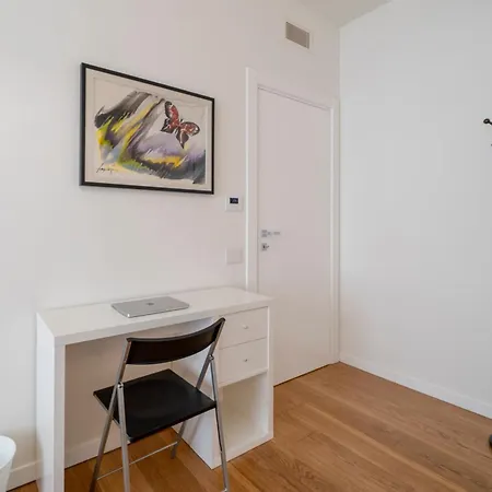 公寓 Elegant And Modern In *