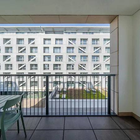 公寓 Elegant And Modern In
