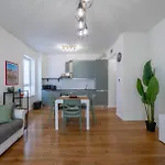 Elegant And Modern In Appartement Milan