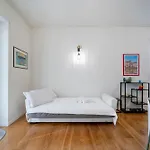 Elegant And Modern In * Milan