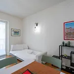Appartement Elegant And Modern In Milan