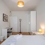 Elegant And Modern In Appartement