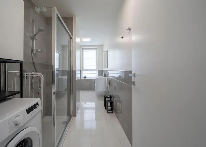 Elegant And Modern In Milano